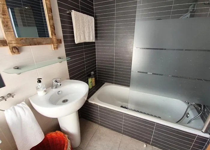 Atico Con Gran Terraza Y Vistas En Apartment *