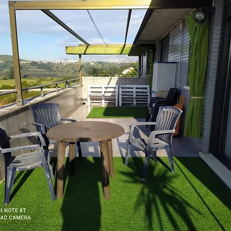 Atico Con Gran Terraza Y Vistas En דירה